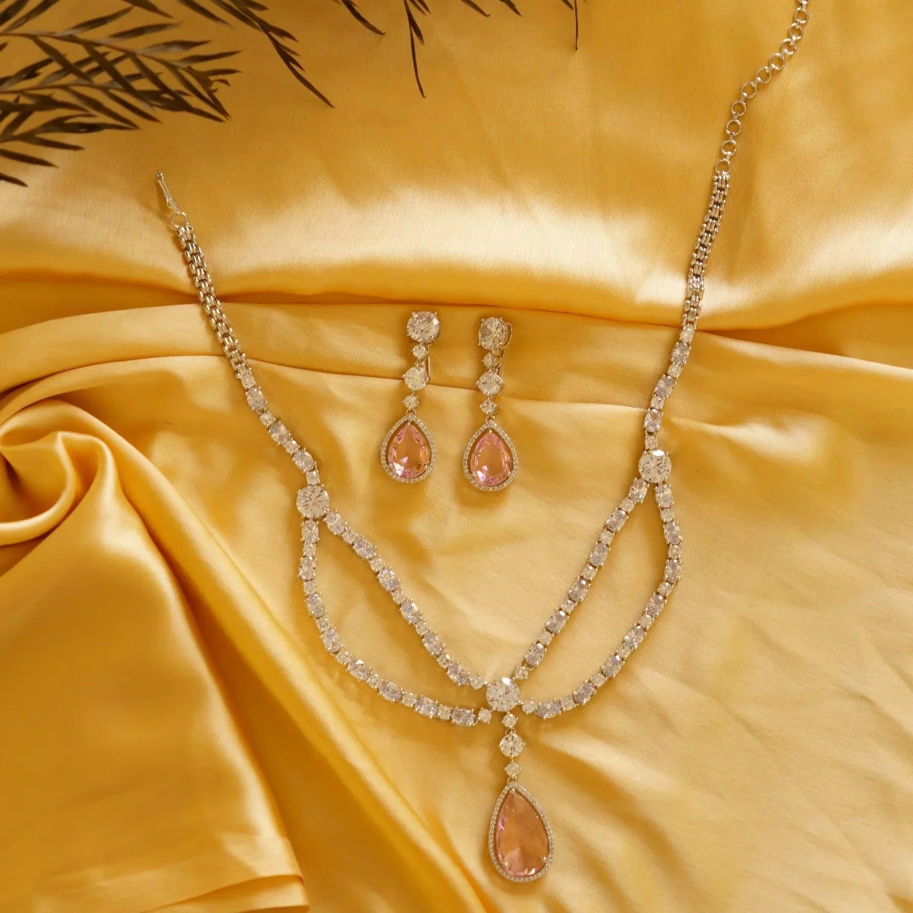 Rose Quartz Radiance Diamond Necklace Set - Dyulokha