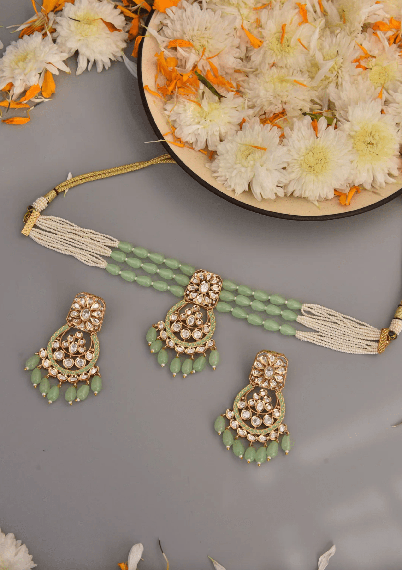 Emerald Elegance Choker Set - Dyulokha