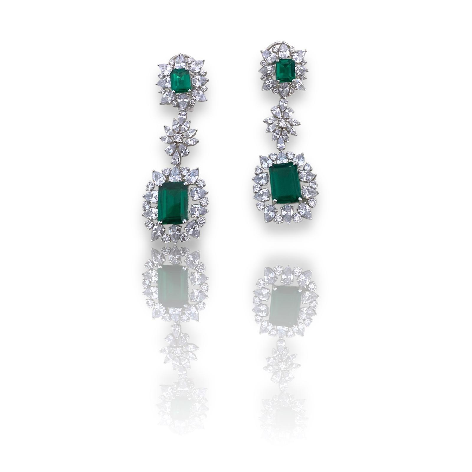 Emerald Elegance Long Earrings - Dyulokha