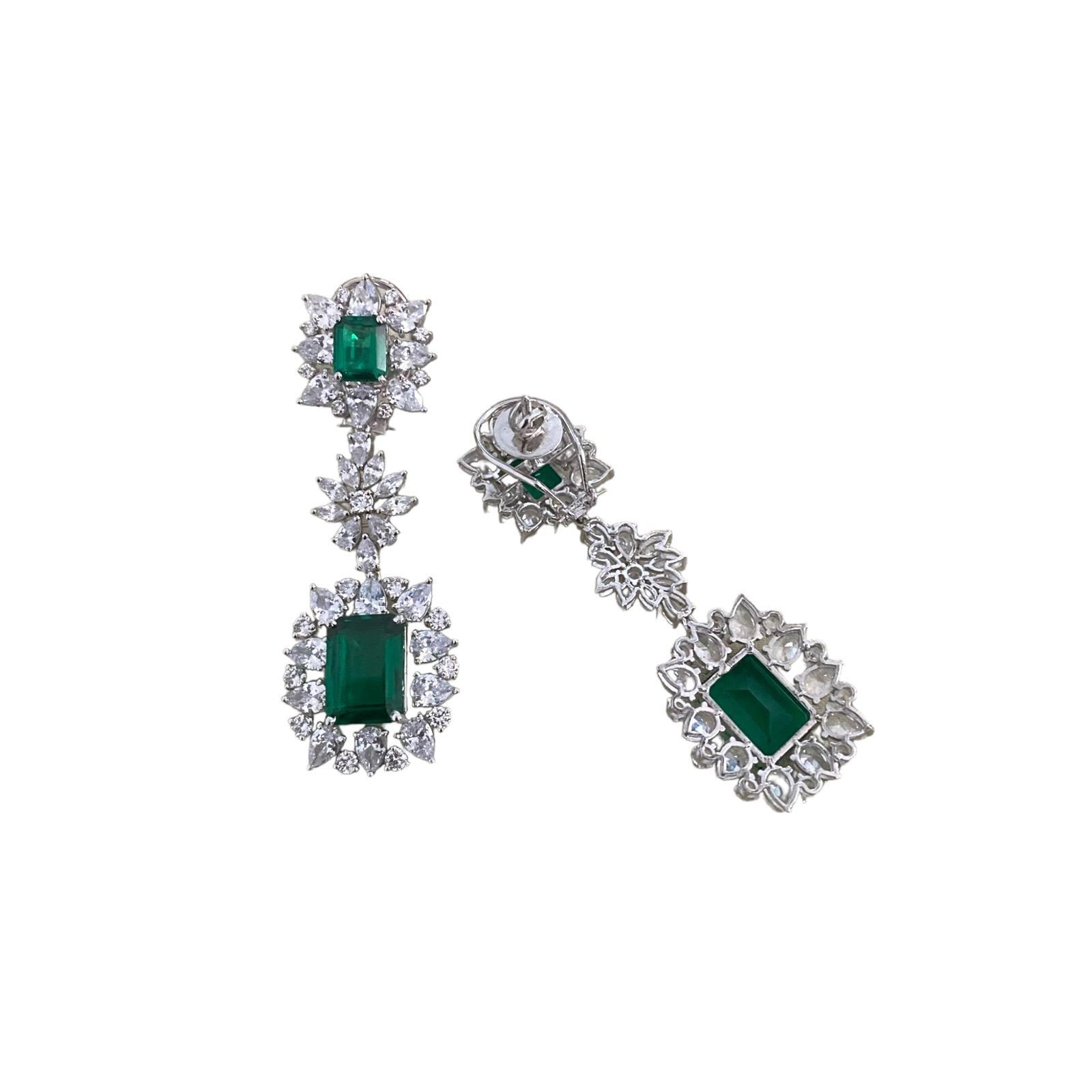 Emerald Elegance Long Earrings - Dyulokha